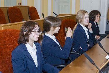 Депутат призывает к дискуссии
